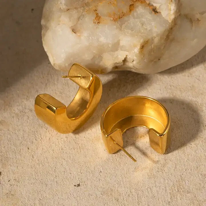 18K Gold Plated Chunky C-Shaped Hoop Earrings. Modern Style Jewelry for Women9
