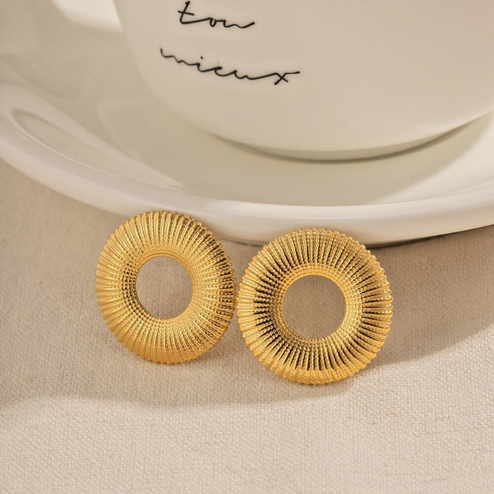 18K Gold Plated Stainless Steel Hollow Round Shaped Stud Earrings for Women3