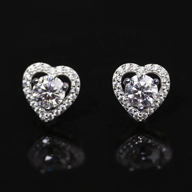 18k White Gold Plating Silver Sterling Moissanite Heart Stud Earrings1