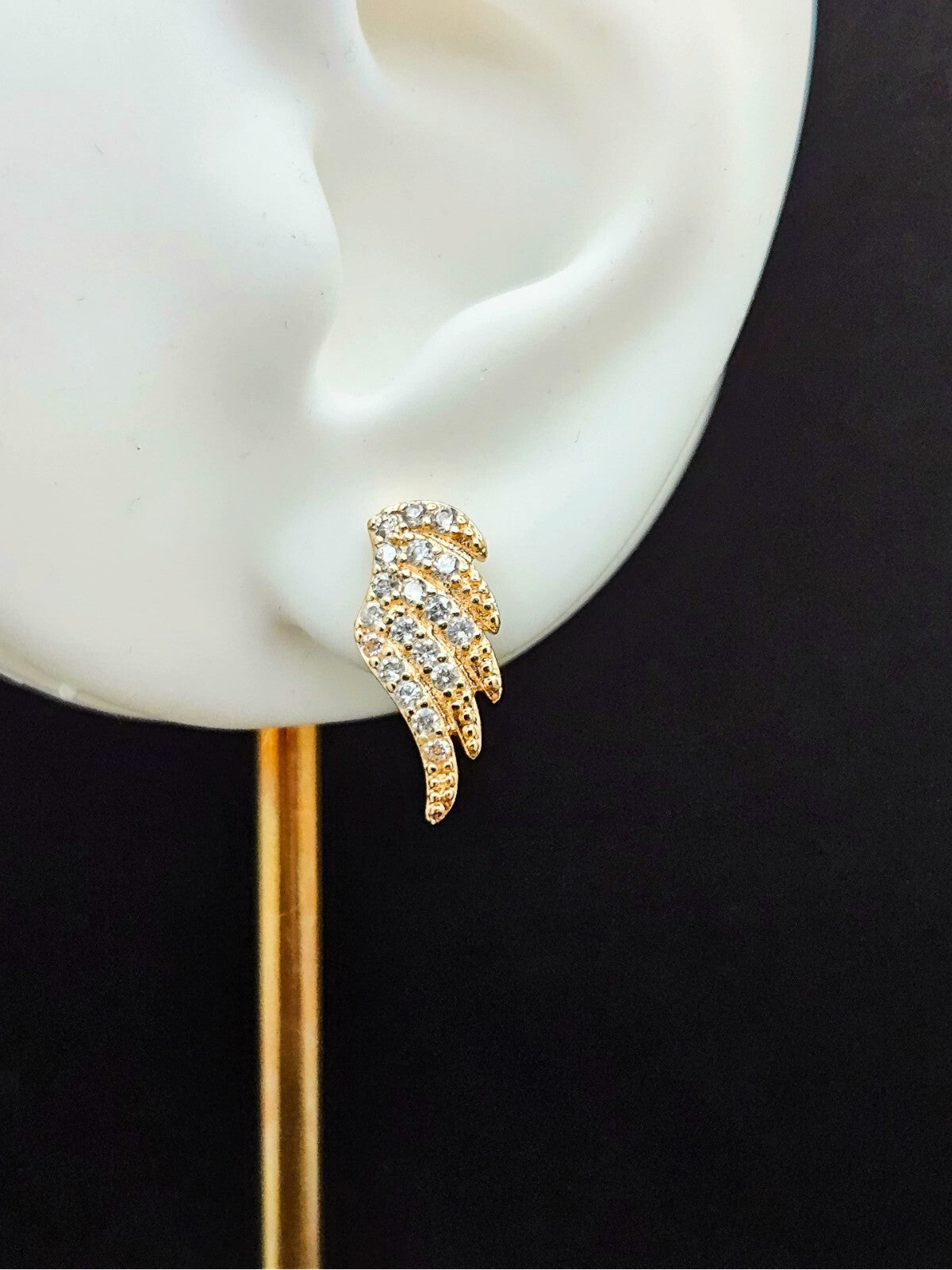 18k Gold Plated Beauty Angel Wing Stud Earrings with White Clear Cubic Zirconia1