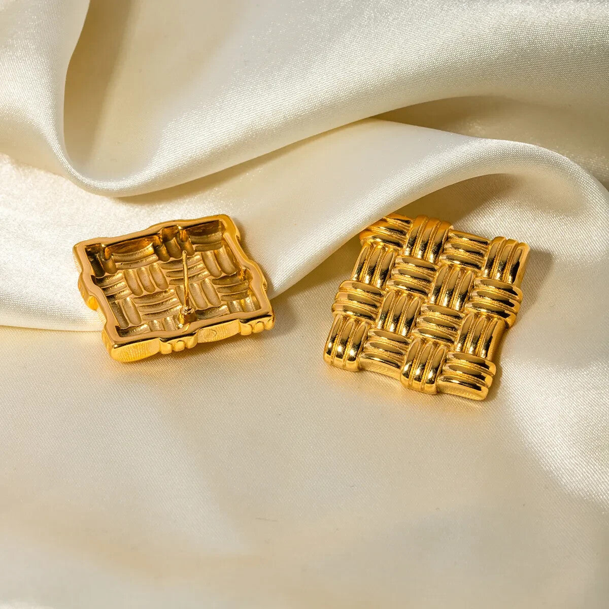 18K Gold Plated Stainless Steel Thick Square Woven Design Stud Earring for Women1
