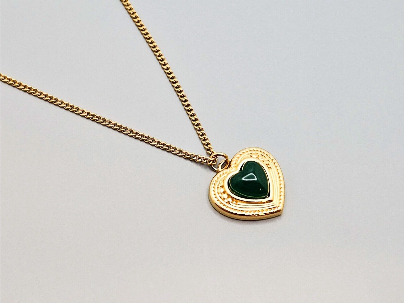 18K Gold Plated Stainless Steel Heart Pendant Necklace Emerald Color CZ0