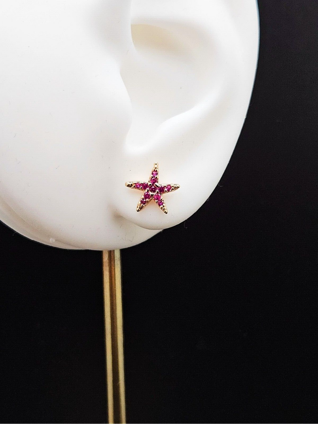 Starfish Stud Earrings, 18K Gold Plated Brass Studs, Garnet Stud Earrings1
