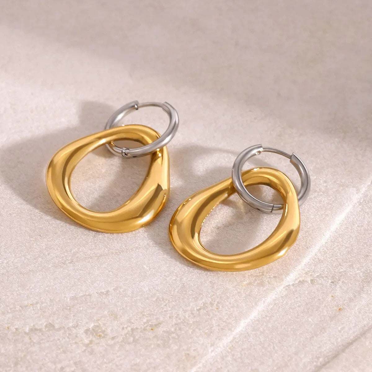 18k Gold Plated Stainless Steel Two-Tone Polished Detachable Drop Hoop Earring3