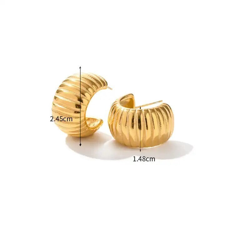 18K Gold Plated Thick Ribbed C-Shaped Hoop for Women, Stainless Steel Earrings8