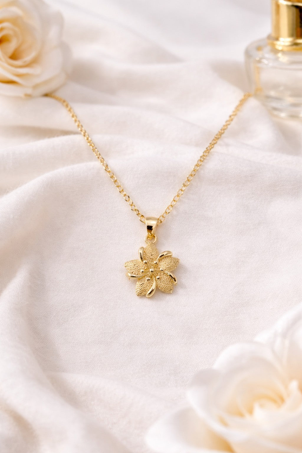 18K Gold Plated Flower Jewelry Set Necklace & Stud Earrings Elegant Floral Gift2