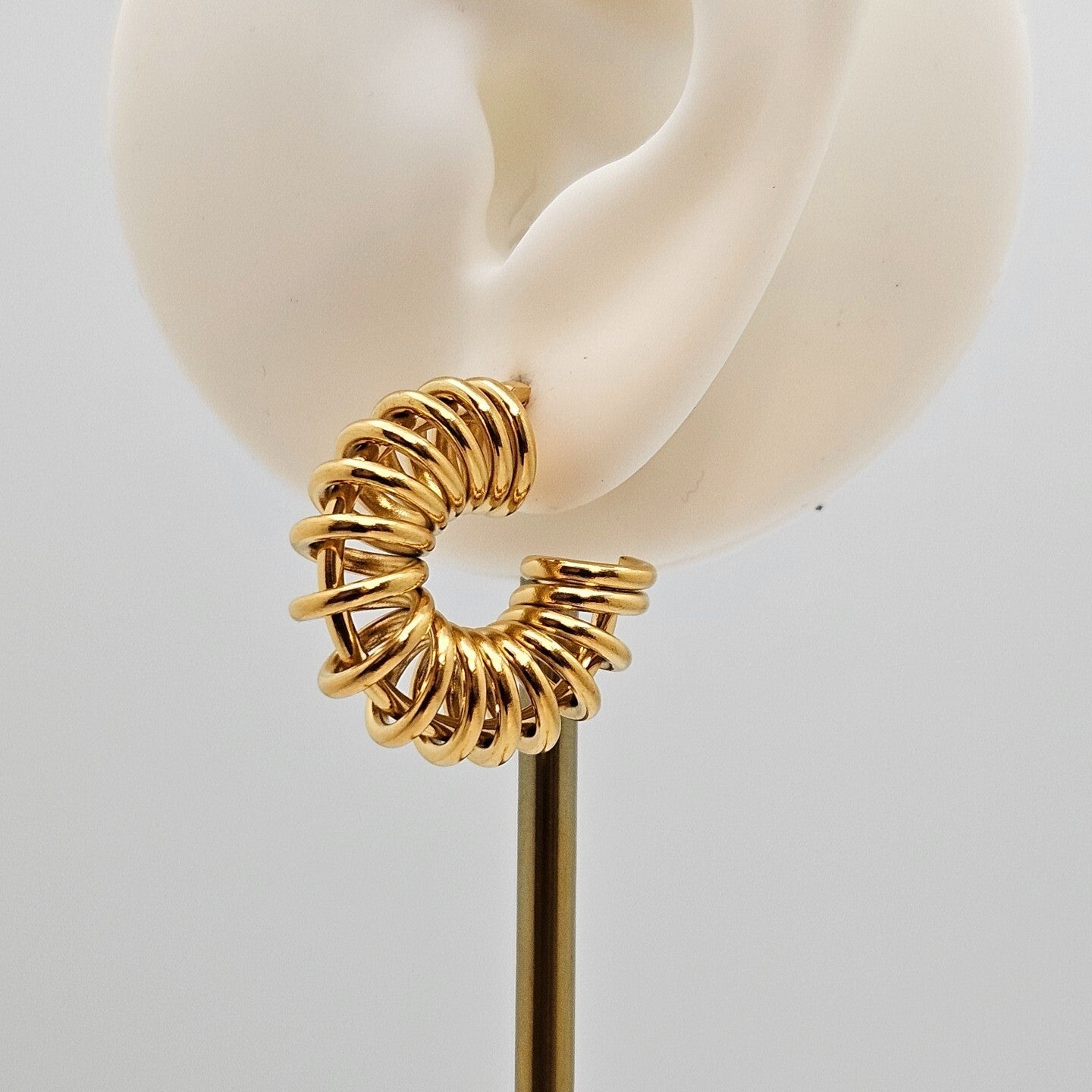 18K Gold Plated Spiral Wire C-Shaped Hoop Earring, Stainless Steel Jewelry2