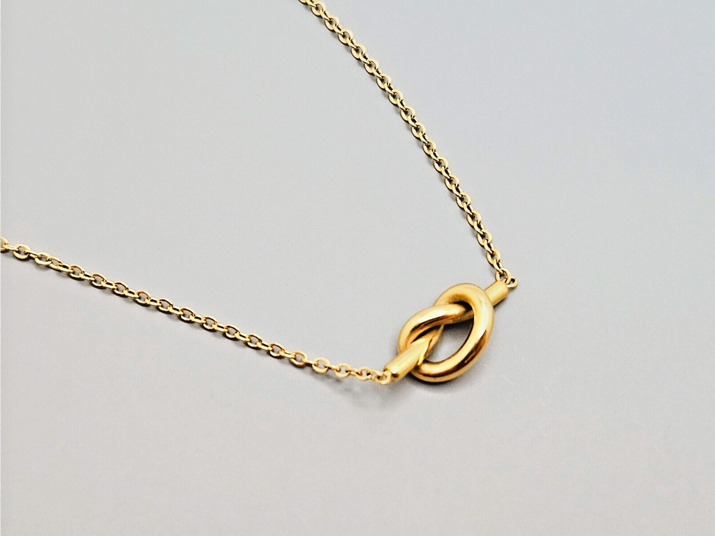 18K Gold Stainless Steel Clavicle Chain Knot Pendant Necklace0