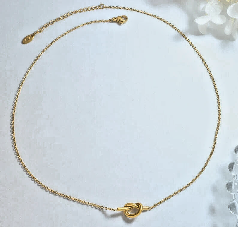 18K Gold Stainless Steel Clavicle Chain Knot Pendant Necklace2