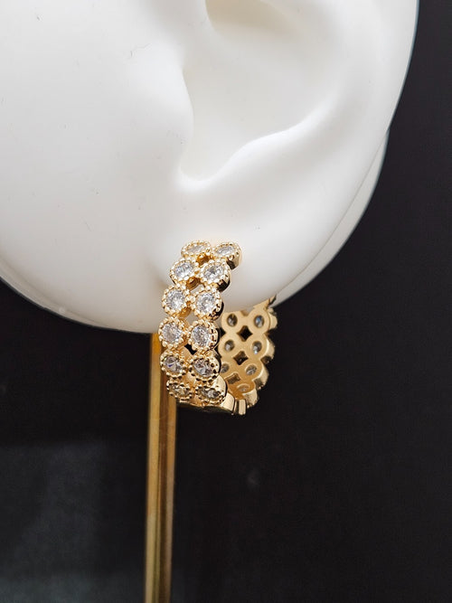 18K Gold Hoop Design Earrings Cubic Zirconia for Women1
