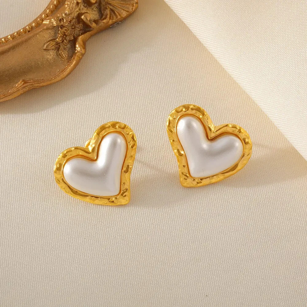 18K Gold Plated Stainless Steel Heart Stud Earrings with Artificial Pearl2