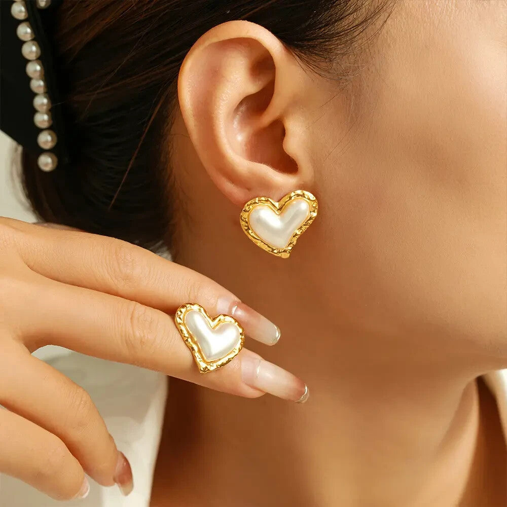 18K Gold Plated Stainless Steel Heart Stud Earrings with Artificial Pearl4