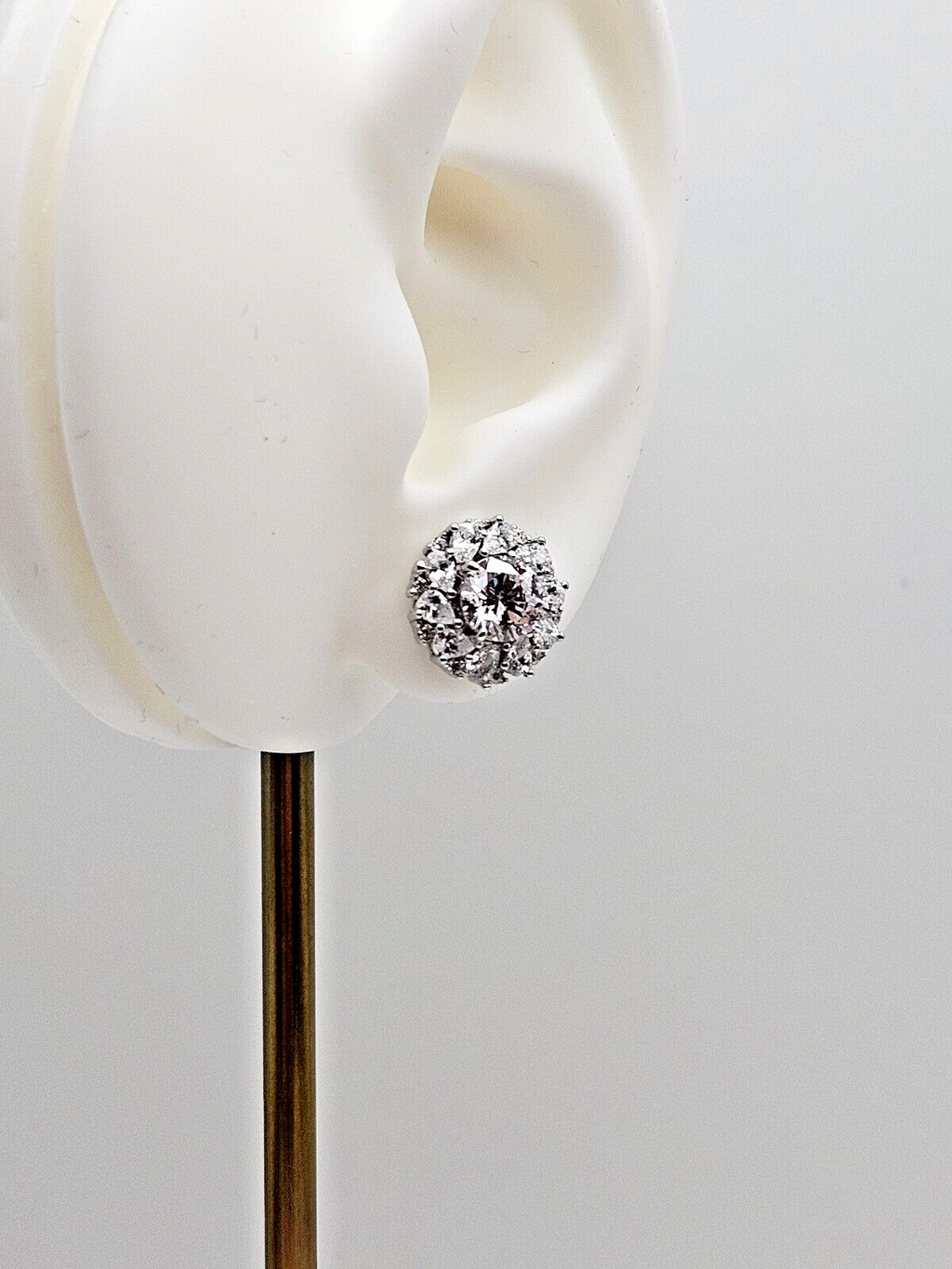 925 Sterling Silver Cubic Zirconia Halo Stud Earrings for Women5