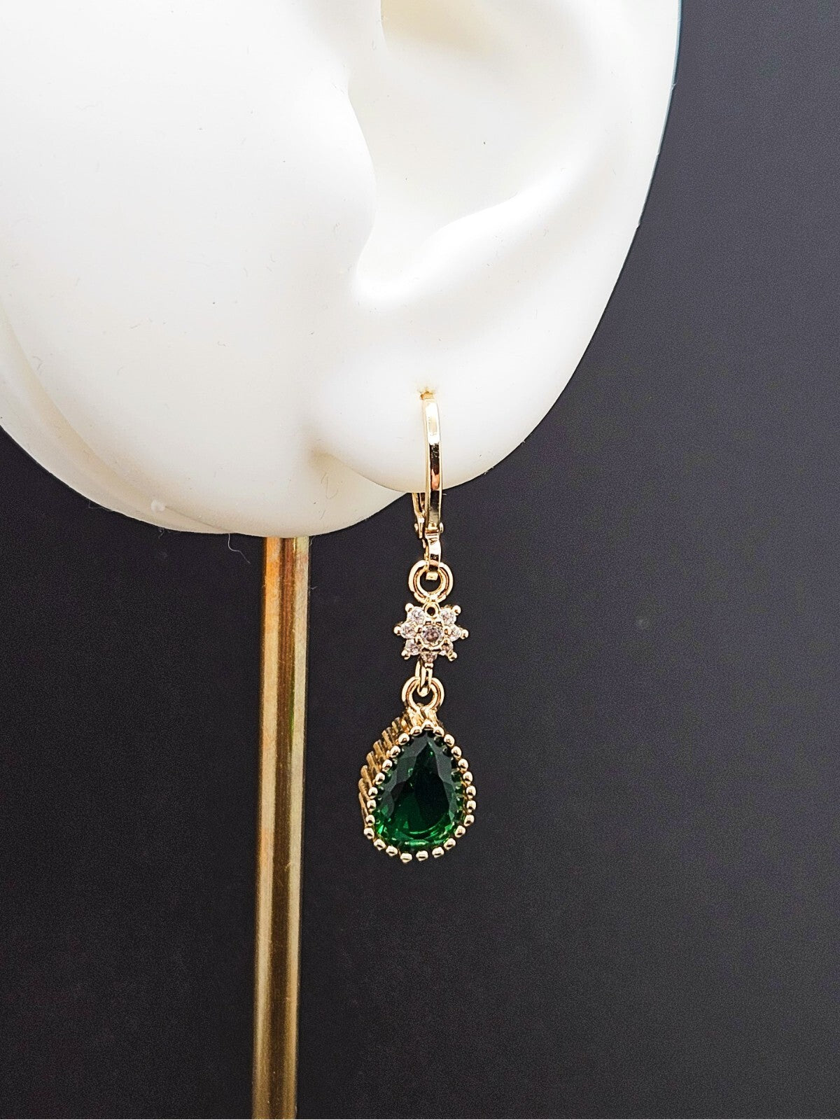 Huggie Drop Earrings 18K Gold with Green Cubic Zirconia3