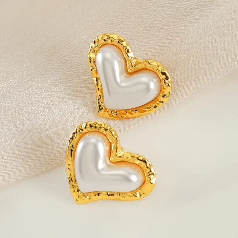 18K Gold Plated Stainless Steel Heart Stud Earrings with Artificial Pearl3