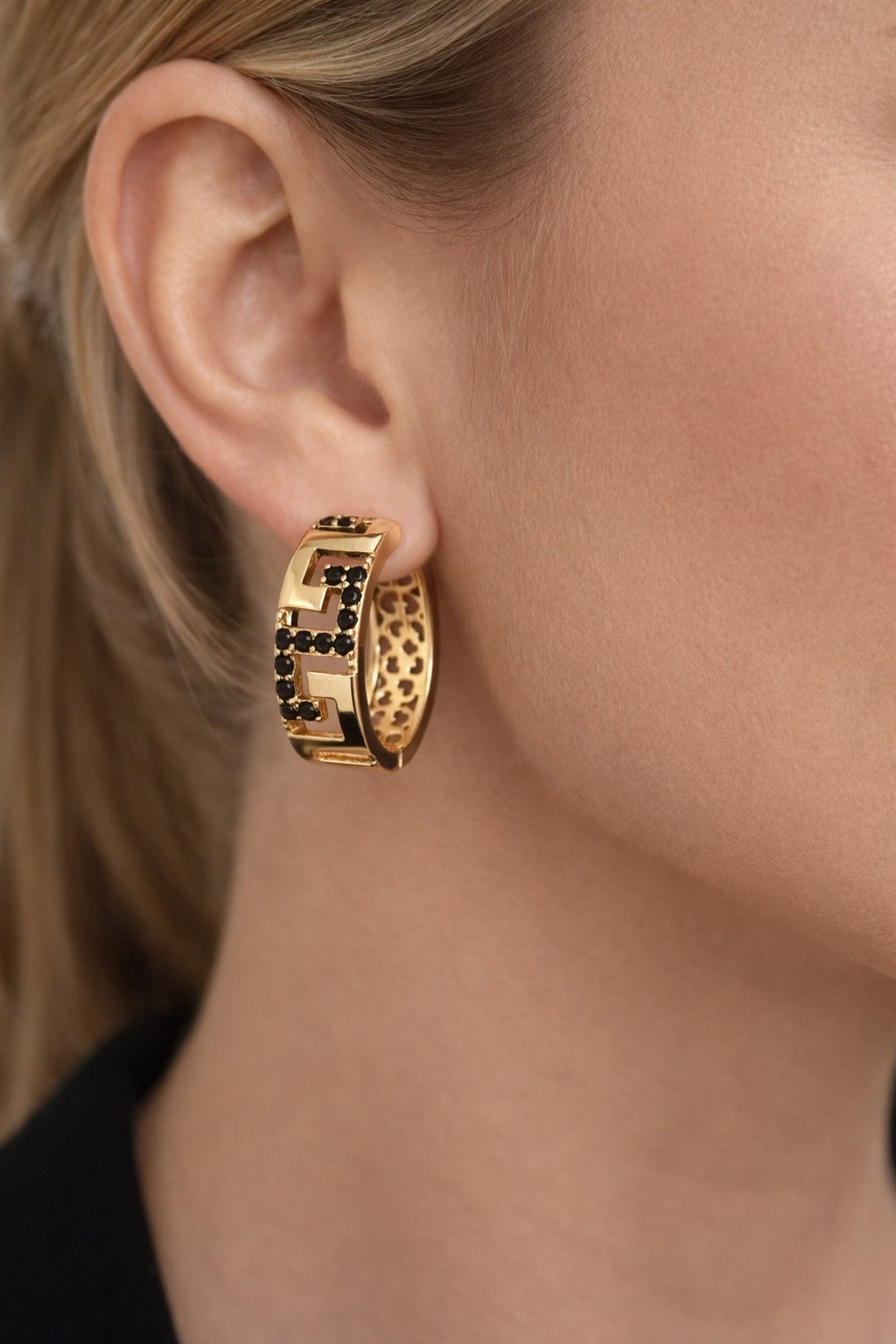 18K Gold Greek Key Hoop Earrings Black Cubic Zirconia0