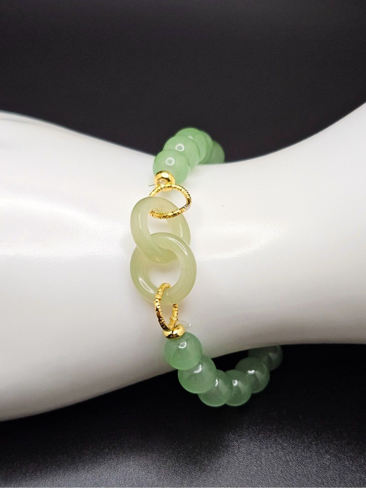 Jade Beaded Bracelet, Interlocking Circles Design, Adjustable Bracelet2
