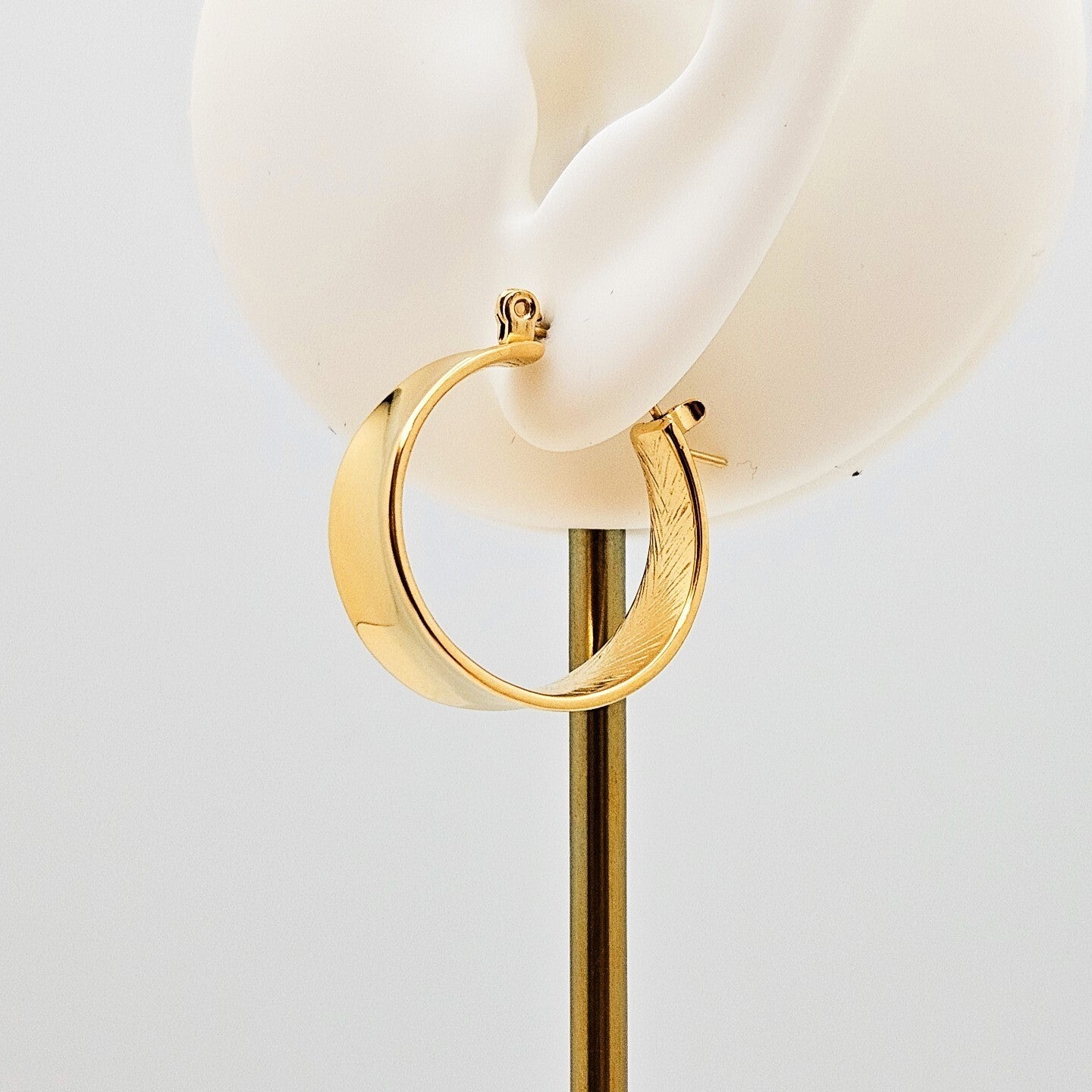 18K Gold Plated Stainless Steel Hoop Earrings Wide Polished Hypoallergenic8