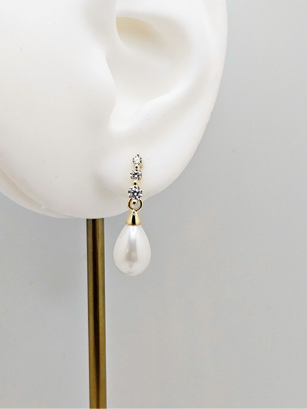 18K Gold Plated Cubic Zirconia Pearl Stud Drop, Elegant Earrings for Women1