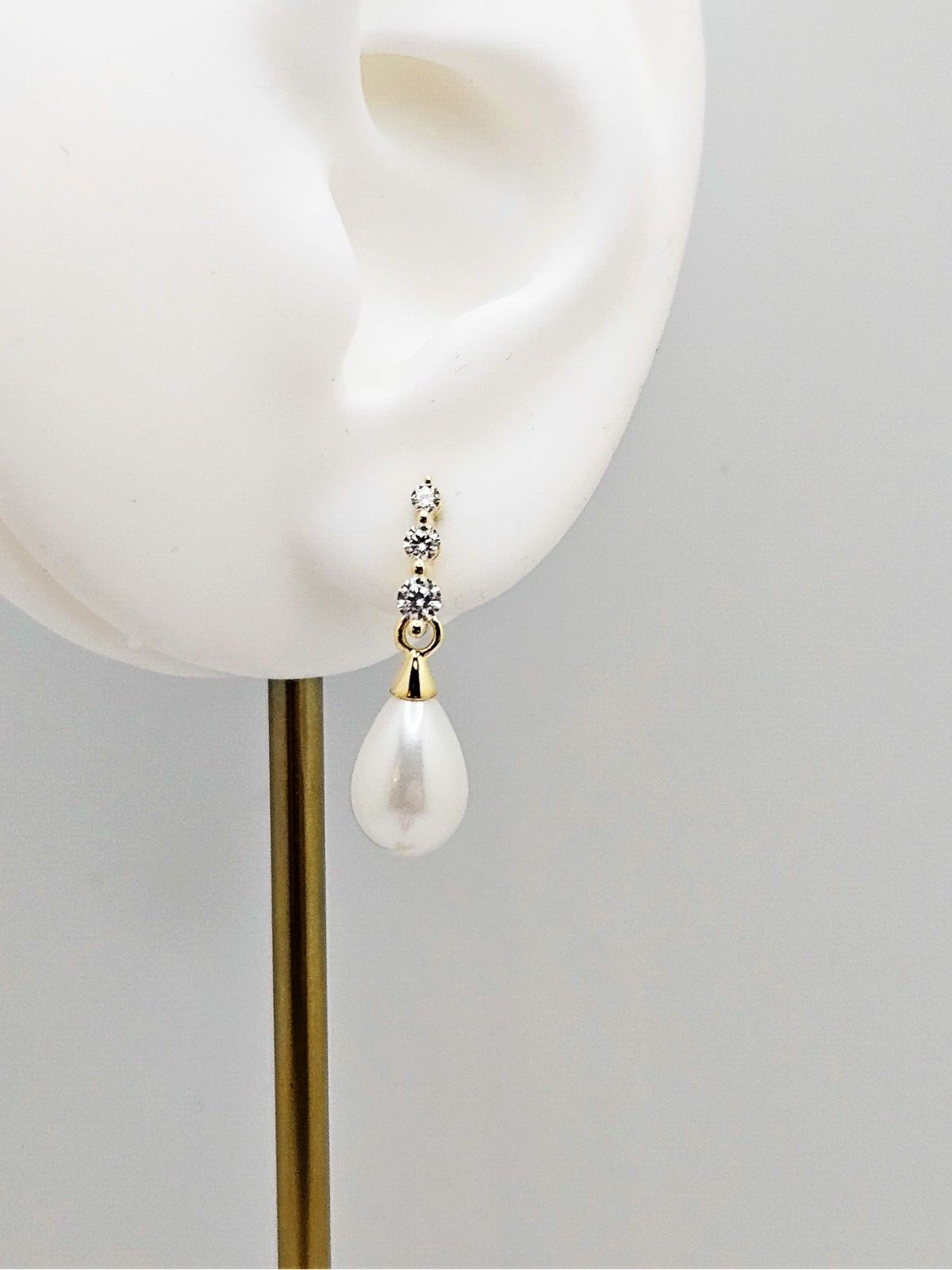 18K Gold Plated Cubic Zirconia Pearl Stud Drop, Elegant Earrings for Women1