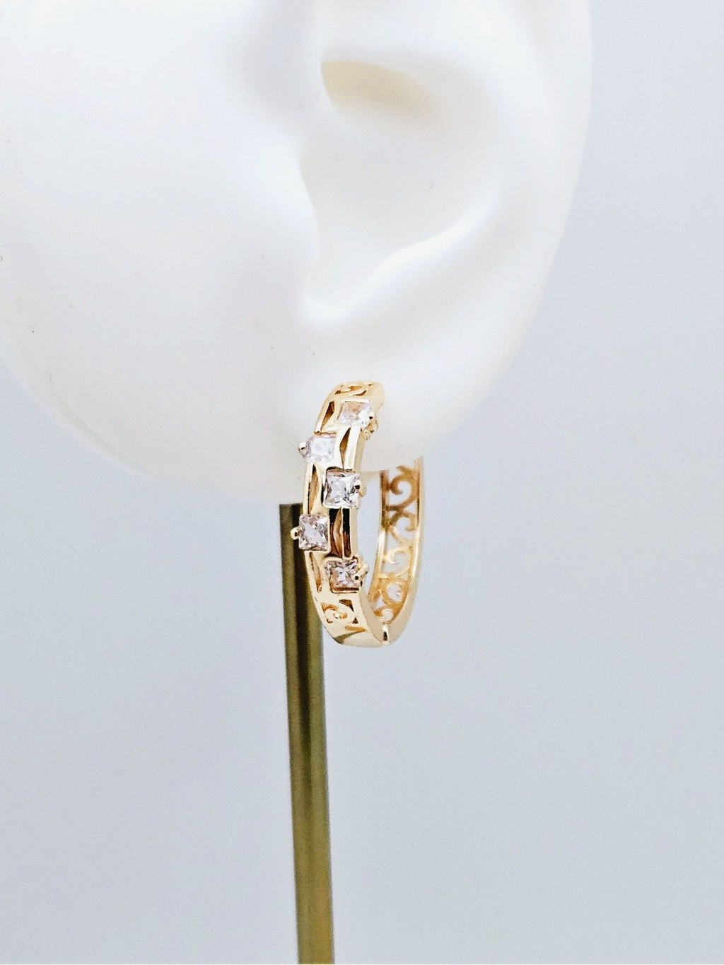 18K Gold Plated Brass Emerald Cut Hoop Earrings with Clear Cubic Zircon4