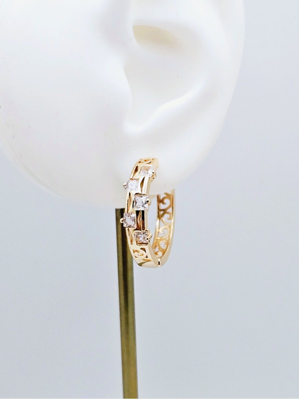 18K Gold Plated Brass Emerald Cut Hoop Earrings with Clear Cubic Zircon4