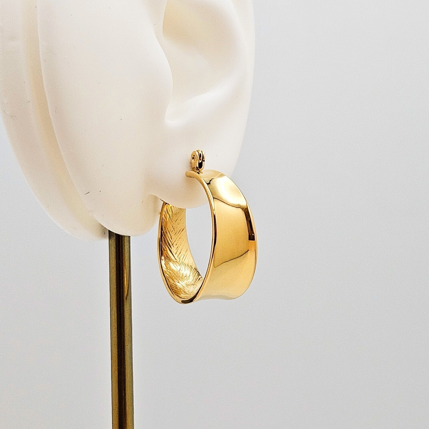 18K Gold Plated Stainless Steel Hoop Earrings Wide Polished Hypoallergenic7
