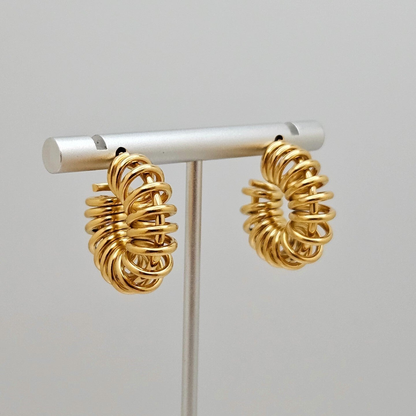 18K Gold Plated Spiral Wire C-Shaped Hoop Earring, Stainless Steel Jewelry1