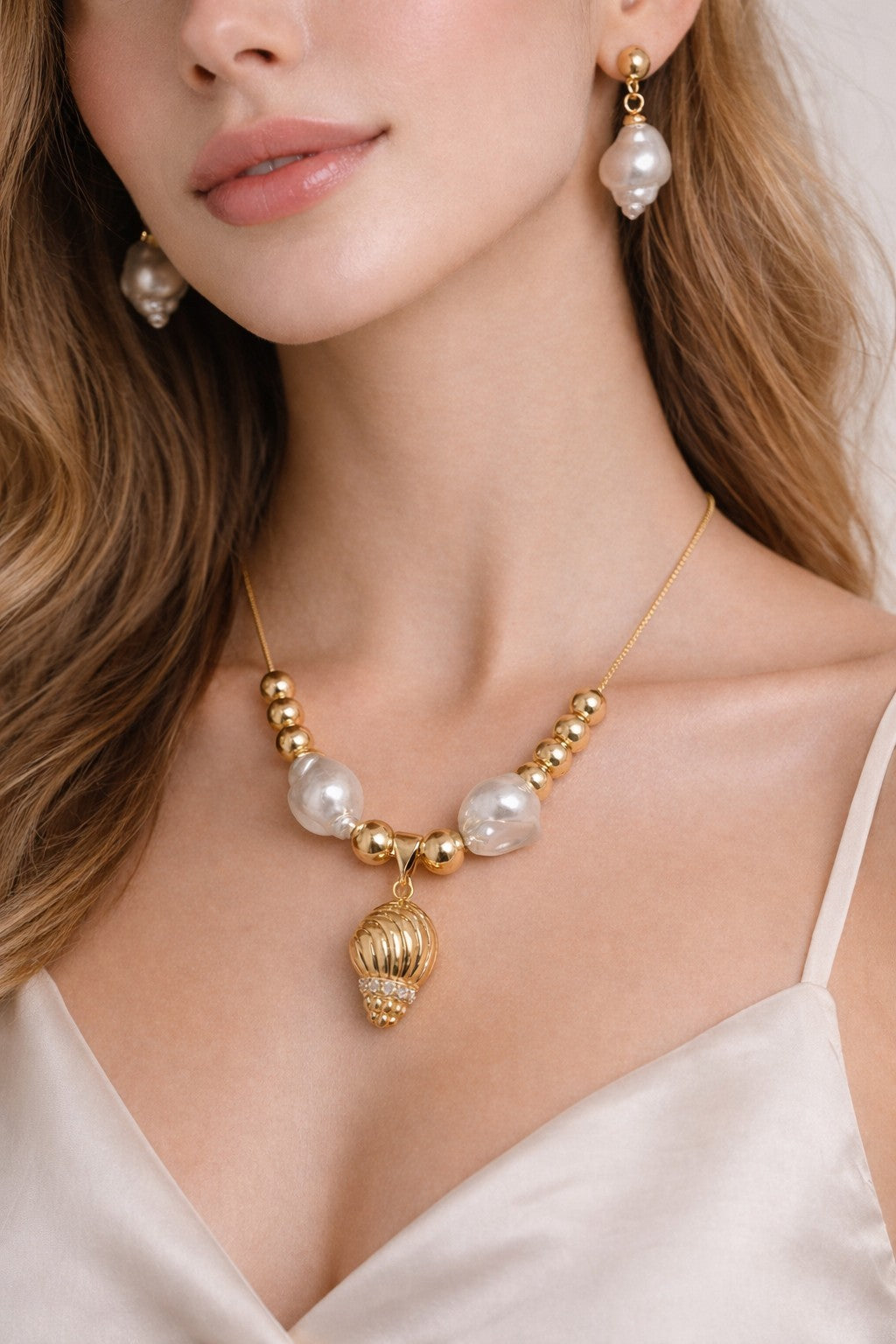 18K Gold Plated Seashell Necklace Earrings Set CZ Pendant Faux Pearl Adjustable3