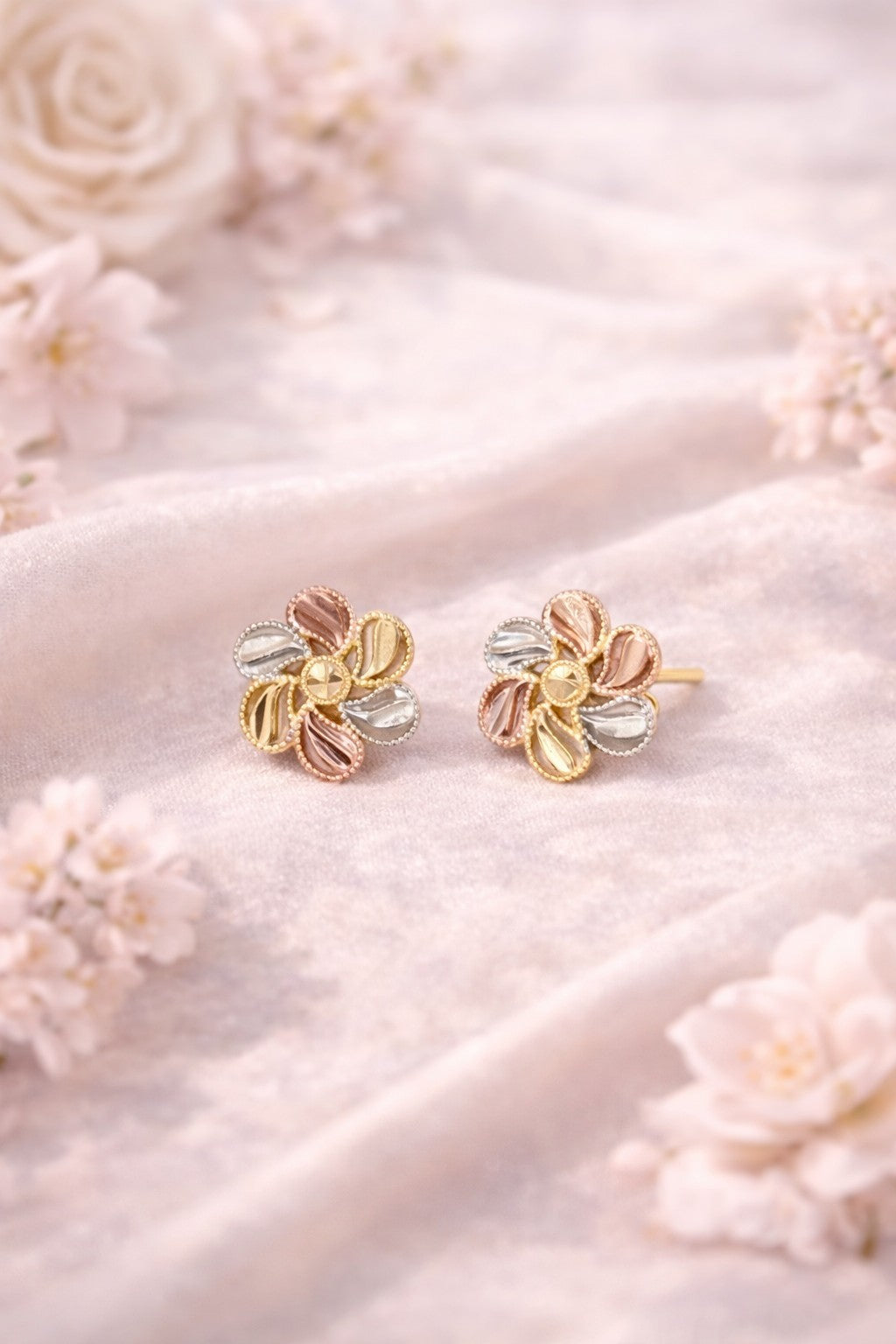 18K Gold Plated Tri-Color Floral Jewelry Set Necklace & Stud Earrings for Her1