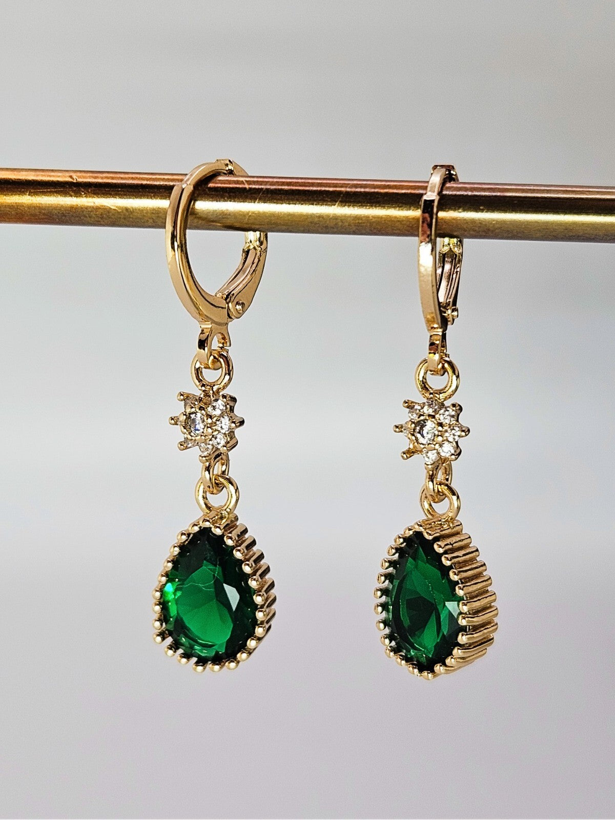 Huggie Drop Earrings 18K Gold with Green Cubic Zirconia1